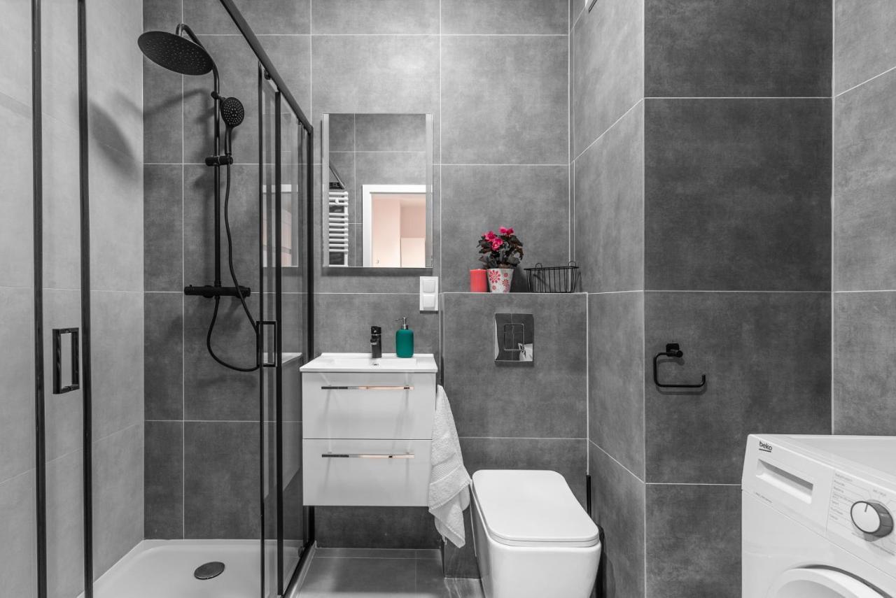 Apartamenty Homely Place Casa Verona - Stary Rynek - Parking Poznan Exterior photo
