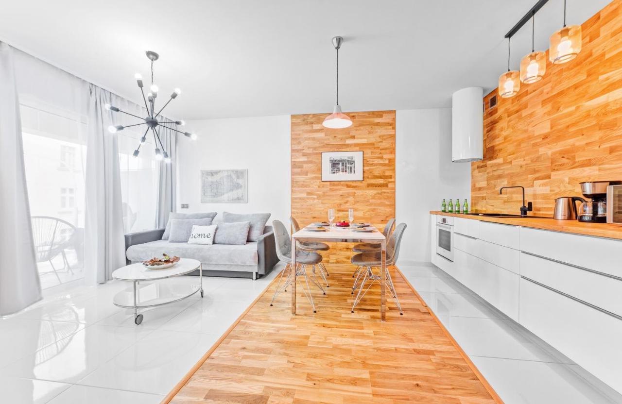Apartamenty Homely Place Casa Verona - Stary Rynek - Parking Poznan Exterior photo